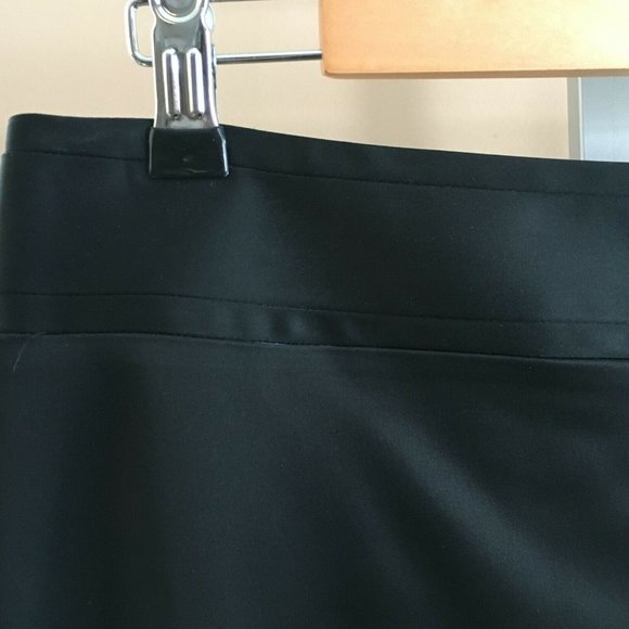 White House Black Market Pencil Skirt Solid Black Back Vent Career Work Size 6 - Picture 3 of 6